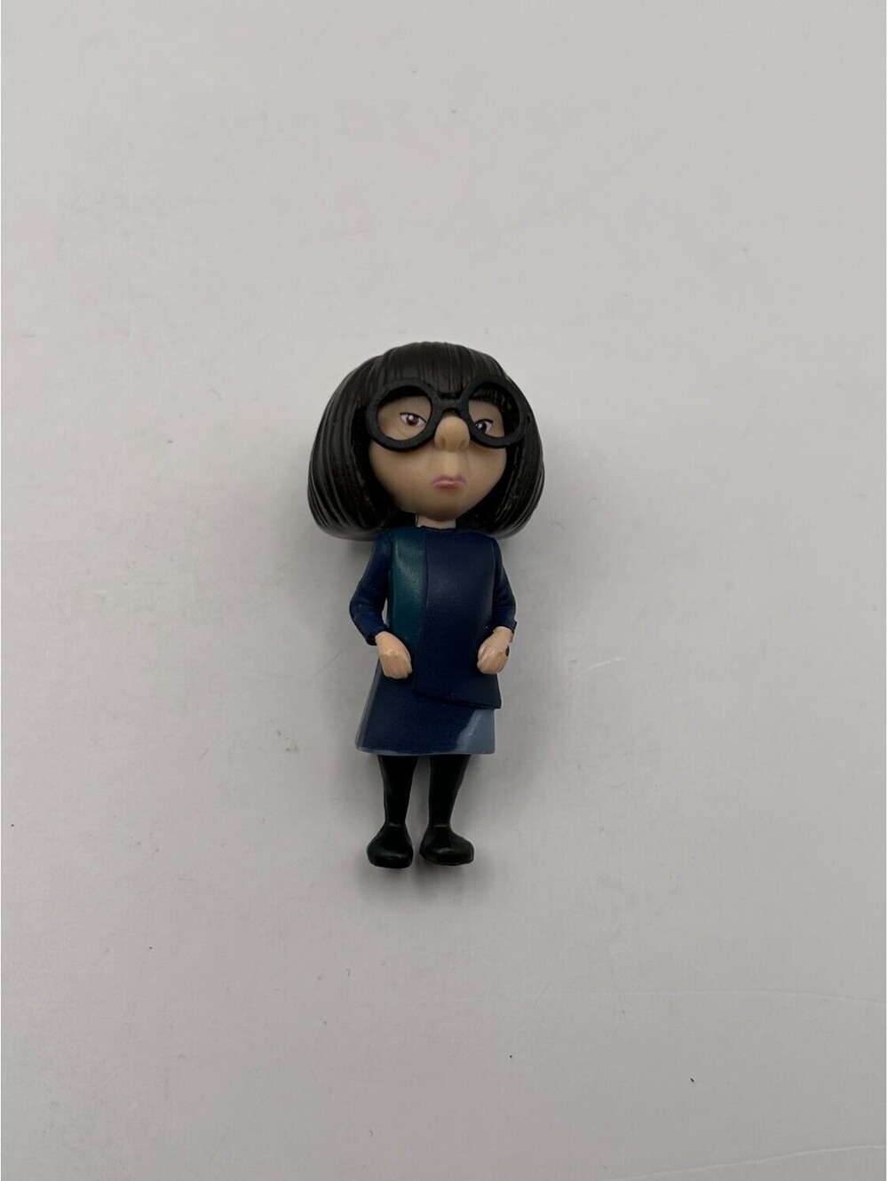 Disney Pixar Incredibles Edna Mode Mini Figure Toy Jakks Pacific